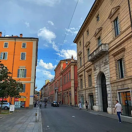 Appartamento Di Prestigio In Via Emilia Centro *